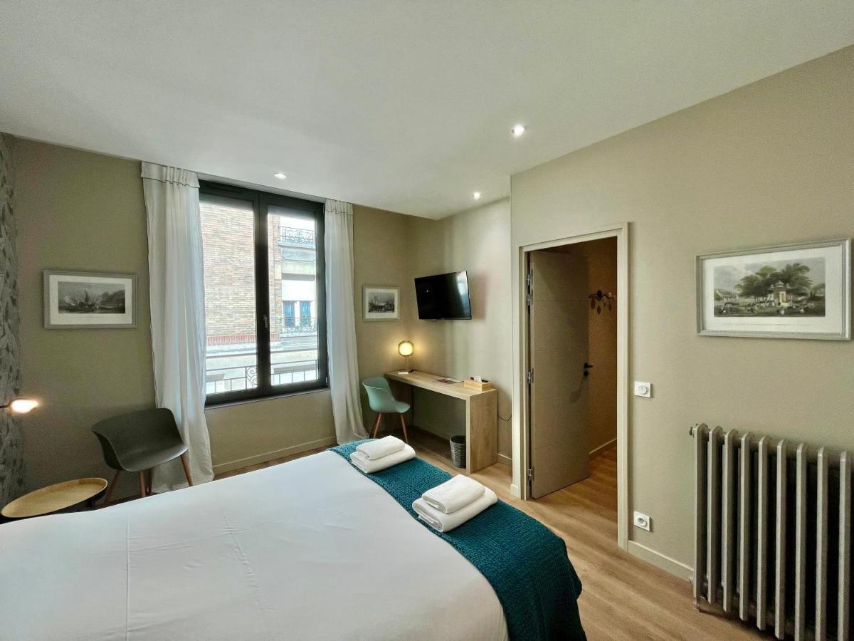 Double Room Private External Bathroom