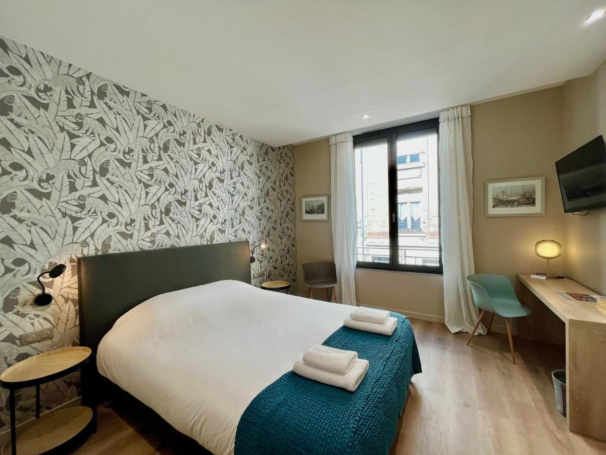 Double Room Private External Bathroom